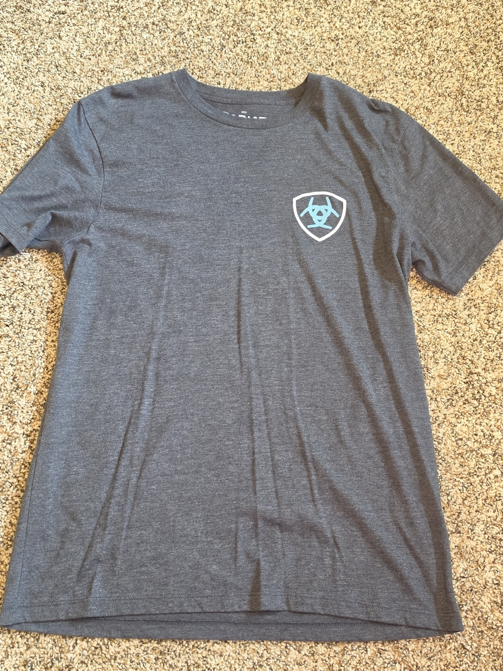 Ariat Dark Heather Charcoal Short Sleeve Logo Tee with Light Blue Shield Large